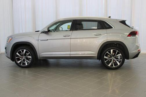 2025 Volkswagen Atlas Cross Sport 2.0T SEL Premium