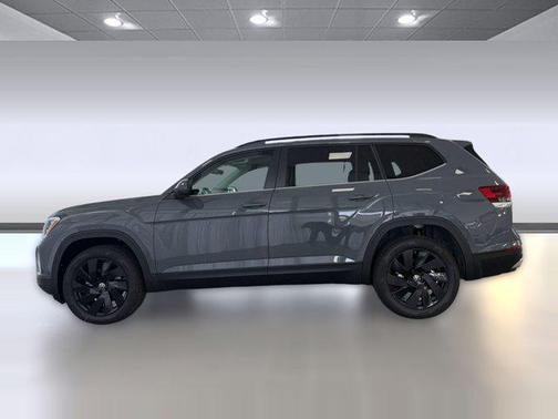 pure gray 2026 Volkswagen Atlas 2.0T SE w/Technology