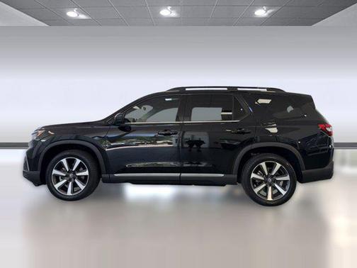 Crystal Black Pearl 2024 Honda Pilot Touring 8-Passenger