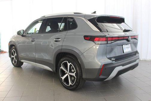 2025 Volkswagen Tiguan 2.0T SE