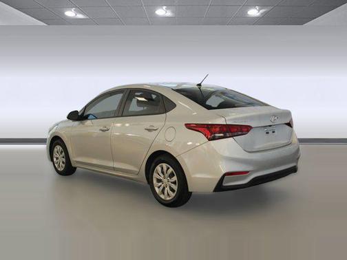 2022 Hyundai Accent SE