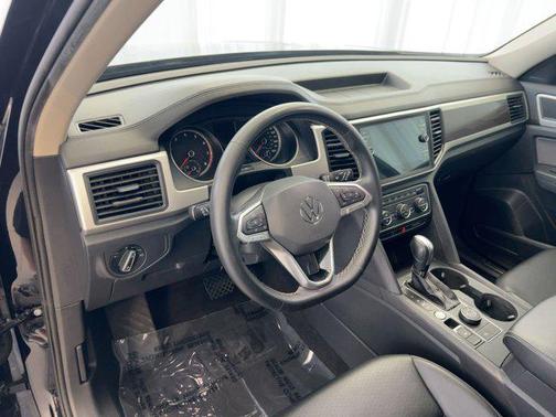 2021 Volkswagen Atlas 3.6L SE w/Technology