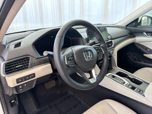White 2018 Honda Accord Hybrid Touring