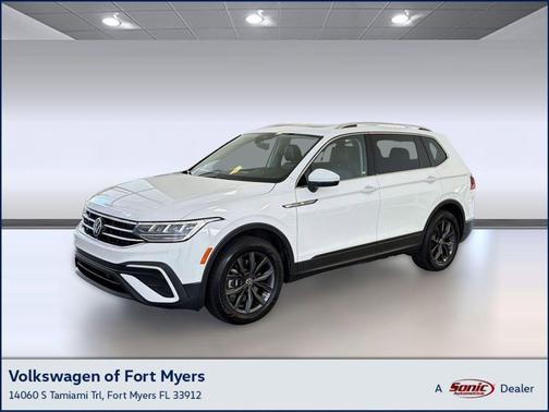 White 2022 Volkswagen Tiguan 2.0T SE