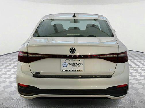 2025 Volkswagen Jetta 1.4T SE