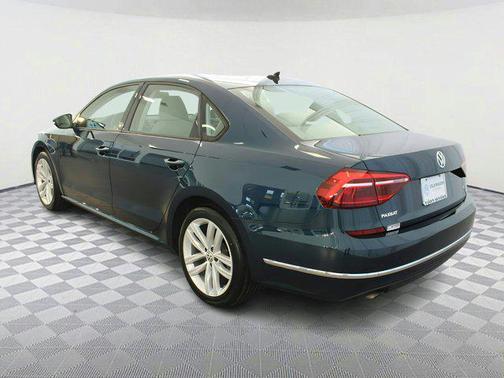 2019 Volkswagen Passat 2.0T Wolfsburg Edition
