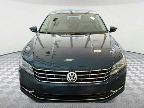 2019 Volkswagen Passat 2.0T Wolfsburg Edition