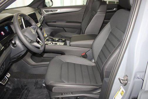 2026 Volkswagen Atlas Cross Sport 2.0T SEL