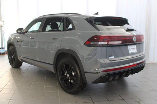 2026 Volkswagen Atlas Cross Sport 2.0T SEL