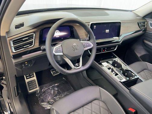 2026 Volkswagen Atlas 2.0T SEL Premium R-Line 4MOTION