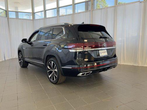 2026 Volkswagen Atlas 2.0T SEL Premium R-Line 4MOTION