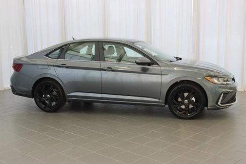 2025 Volkswagen Jetta 1.4T SE