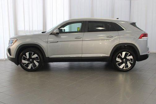 2026 Volkswagen Atlas Cross Sport 2.0T SEL