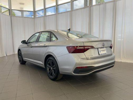 2022 Volkswagen Jetta 1.5T SE
