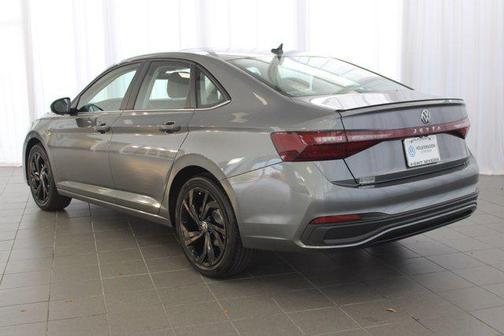 2026 Volkswagen Jetta 1.4T SE