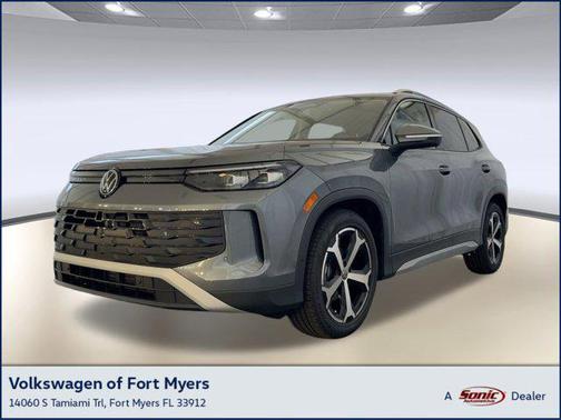 2025 Volkswagen Tiguan 2.0T SE