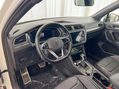 2024 Volkswagen Tiguan 2.0T SEL R-Line 4MOTION