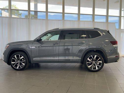 2026 Volkswagen Atlas 2.0T SEL Premium R-Line 4MOTION