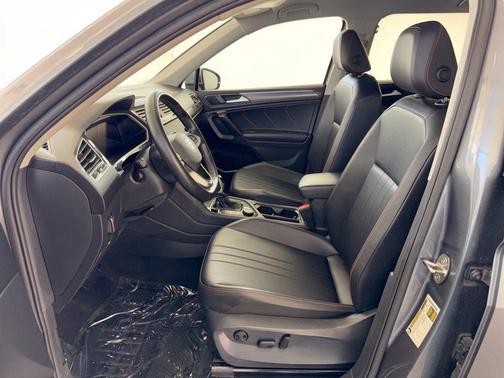 Platinum Gray Metallic 2024 Volkswagen Tiguan 2.0T Wolfsburg Edition