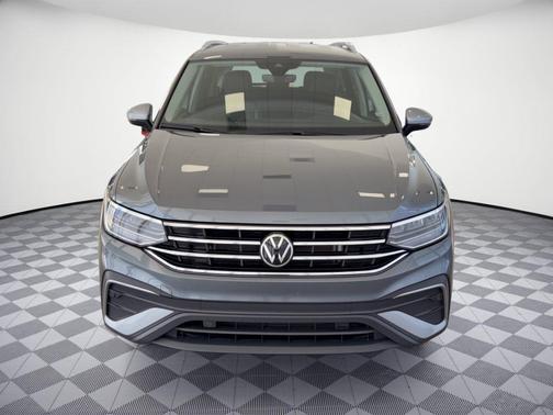 Platinum Gray Metallic 2024 Volkswagen Tiguan 2.0T Wolfsburg Edition
