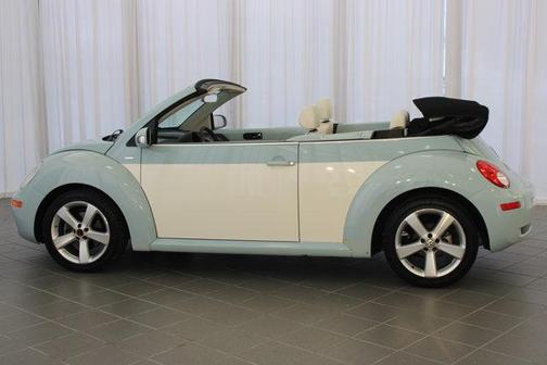 2010 Volkswagen New Beetle 2.5L