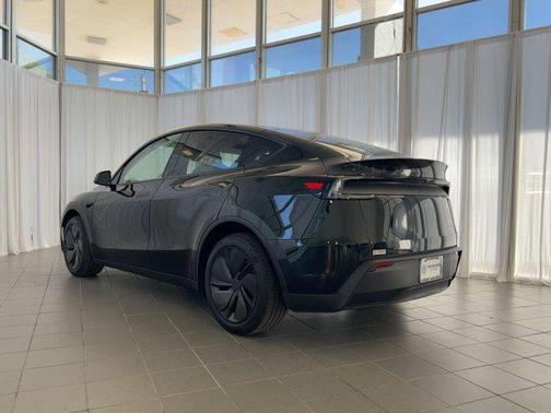 2026 Tesla Model Y Premium All-Wheel Drive