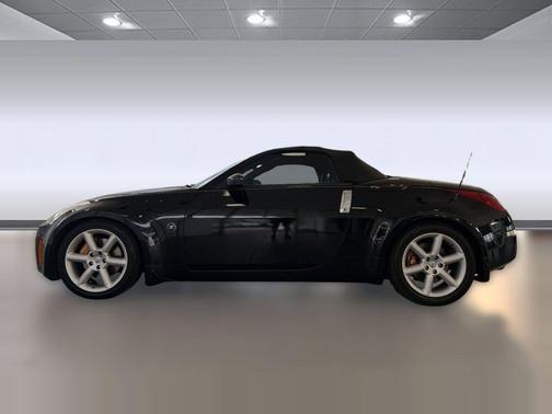 Super Black Clearcoat 2005 Nissan 350Z Grand Touring