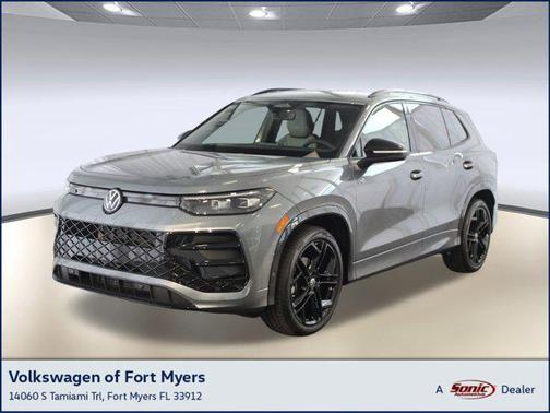 2025 Volkswagen Tiguan 2.0T SE R-Line Black