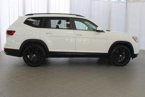 2022 Volkswagen Atlas 2.0T SE w/Technology