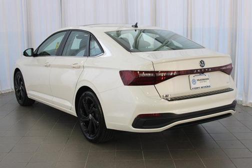 2025 Volkswagen Jetta 1.4T SE