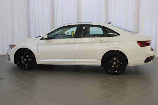 2025 Volkswagen Jetta 1.4T SE