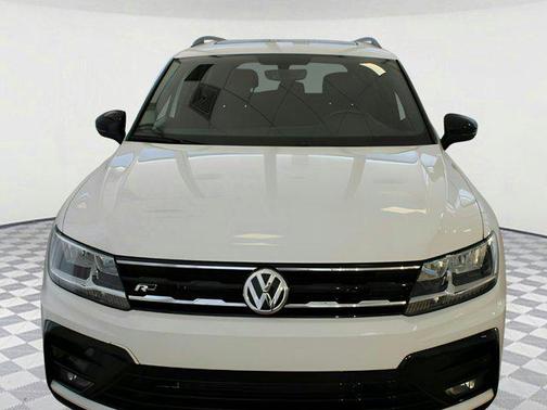 2021 Volkswagen Tiguan 2.0T SE R-Line Black