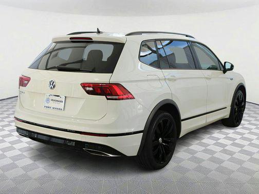 2021 Volkswagen Tiguan 2.0T SE R-Line Black