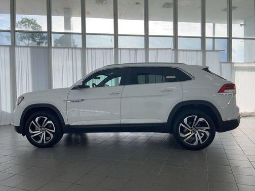 2022 Volkswagen Atlas Cross Sport 2.0T SEL
