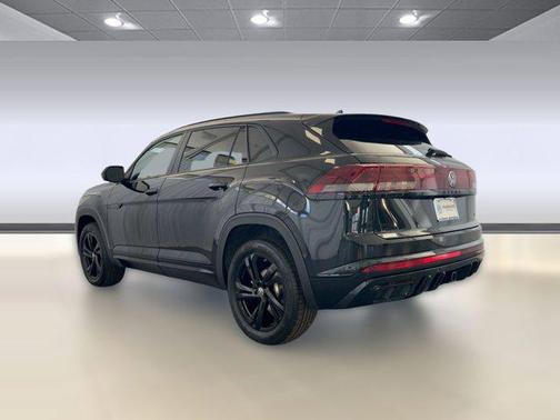 2026 Volkswagen Atlas Cross Sport 2.0T SEL