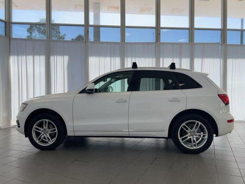 2016 Audi Q5 2.0T Premium Plus