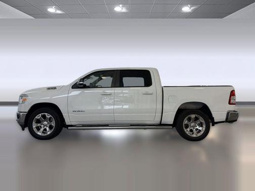 Bright White Clearcoat 2021 RAM 1500 Big Horn/Lone Star