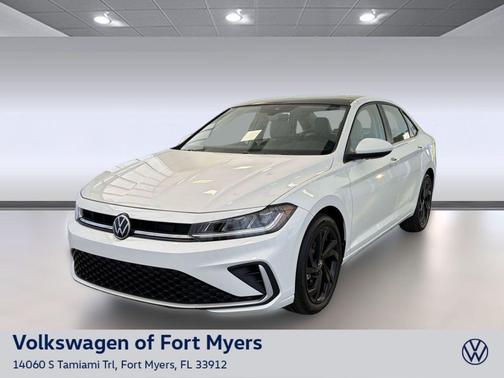 Opal White Pearl 2026 Volkswagen Jetta 1.4T SE