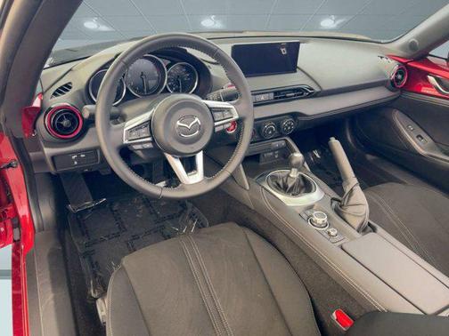 2025 Mazda MX-5 Miata Club