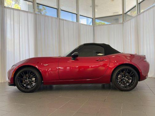 2025 Mazda MX-5 Miata Club