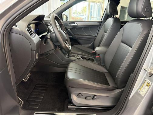 Pyrite Silver Metallic 2024 Volkswagen Tiguan 2.0T SE R-Line Black 4MOTION