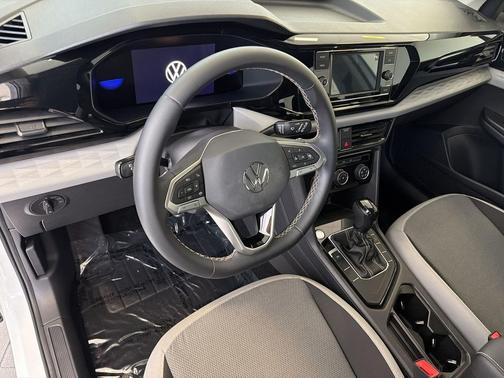 Pure White 2023 Volkswagen Taos 1.5T S