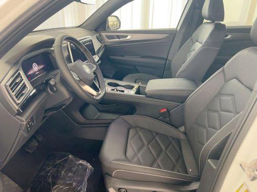 2026 Volkswagen Atlas Cross Sport 2.0T SE