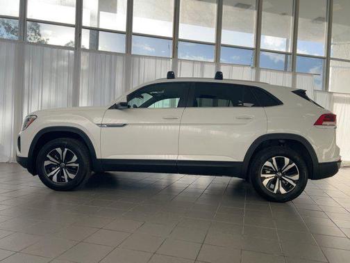2026 Volkswagen Atlas Cross Sport 2.0T SE