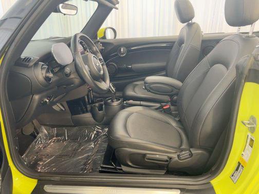 2022 MINI Convertible Cooper