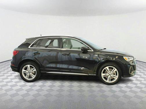 2022 Audi Q3 45 S line Premium Plus