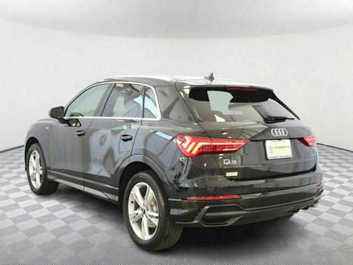 2022 Audi Q3 45 S line Premium Plus
