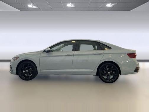 Monument Gray 2026 Volkswagen Jetta 1.4T SE