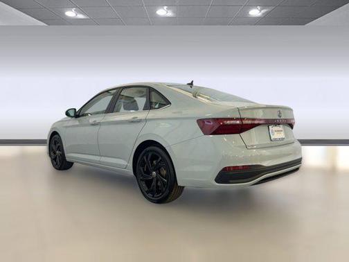 Monument Gray 2026 Volkswagen Jetta 1.4T SE