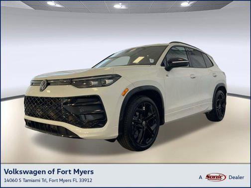 2026 Volkswagen Tiguan 2.0T SE R-Line Black